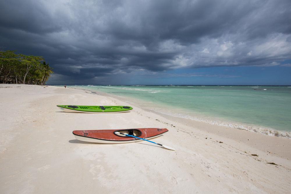Oceanica Resort Panglao, Bohol Exteriör bild Beach on the island of Providência