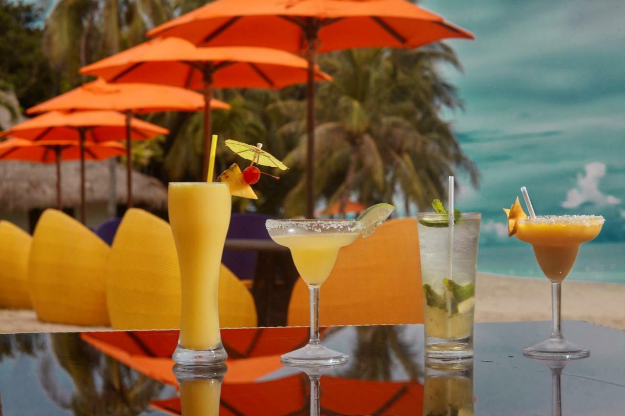 Oceanica Resort Panglao, Bohol Exteriör bild A selection of cocktails